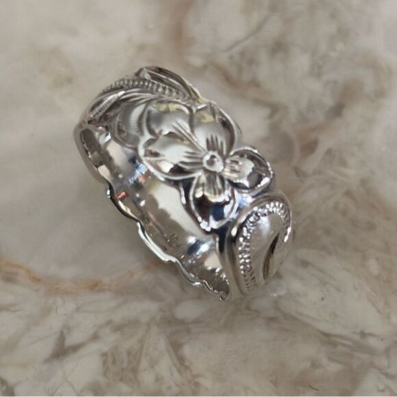NEW! Hawaiian Wedding Band 925 Sterling Silver Scalloped Floral Pattern - Picture 7 of 12